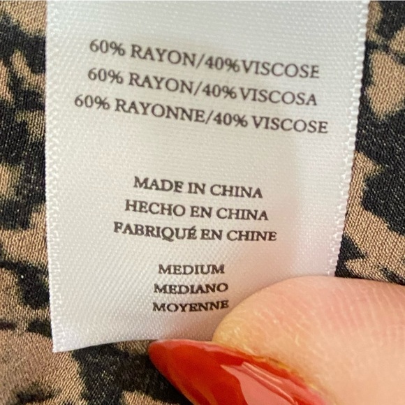 Rails Jasmine olive static printed v neck smocked waist mini tiered dress medium - Picture 16 of 16